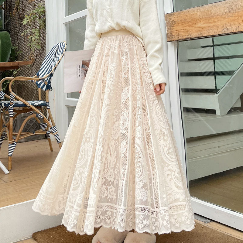ARUNA | Lange Tule Rok van Kant – Romantische Elegantie
