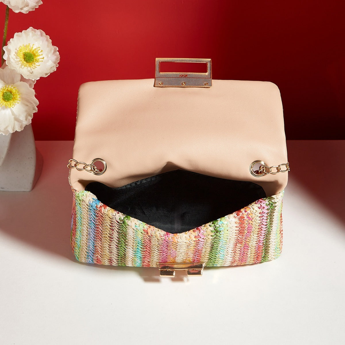VIVIAN | Rainbow Chic Clutch – Vrolijke Elegantie met Gouden Details