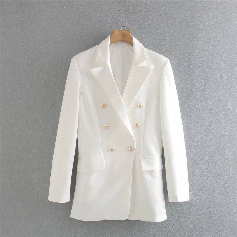 LESLY | Power Suit Set – Luxe Blazer & Short in Crèmekleur