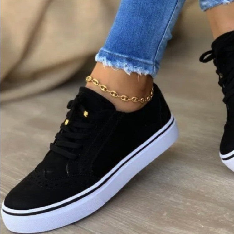 BRITT | Trendy Suède Sneakers voor Dames met Witte Zool