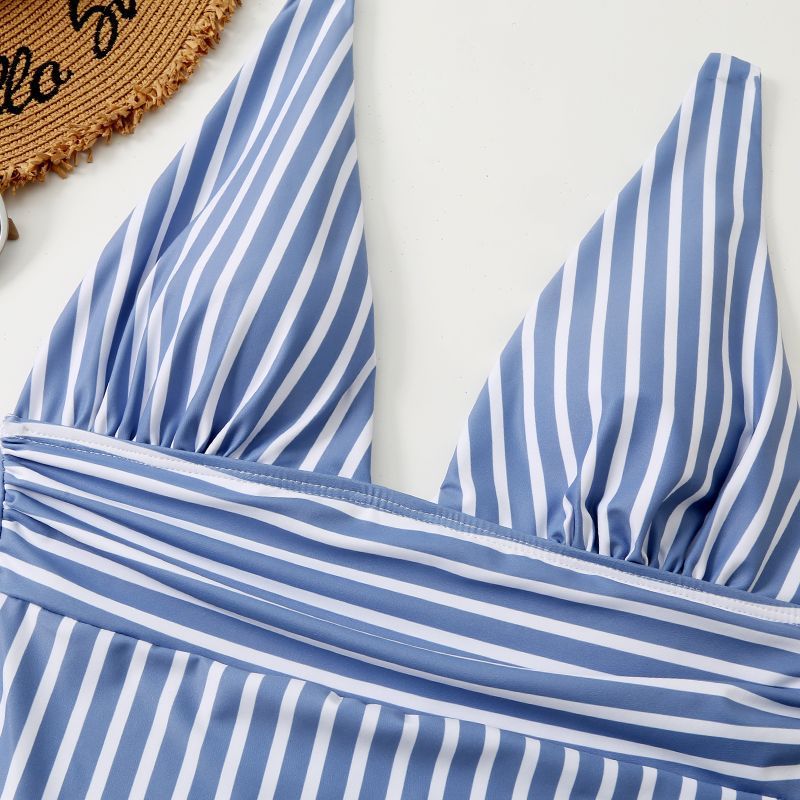 YILL | Trendy Gestreept Zwempak met V-Hals - Verfijnde Zomerlook