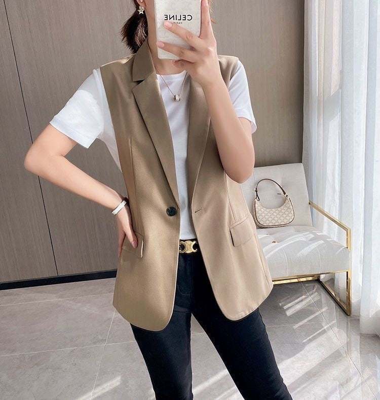 WINNE | Tailored Mouwloze Blazer – Minimal Chic in Zwart & Khaki