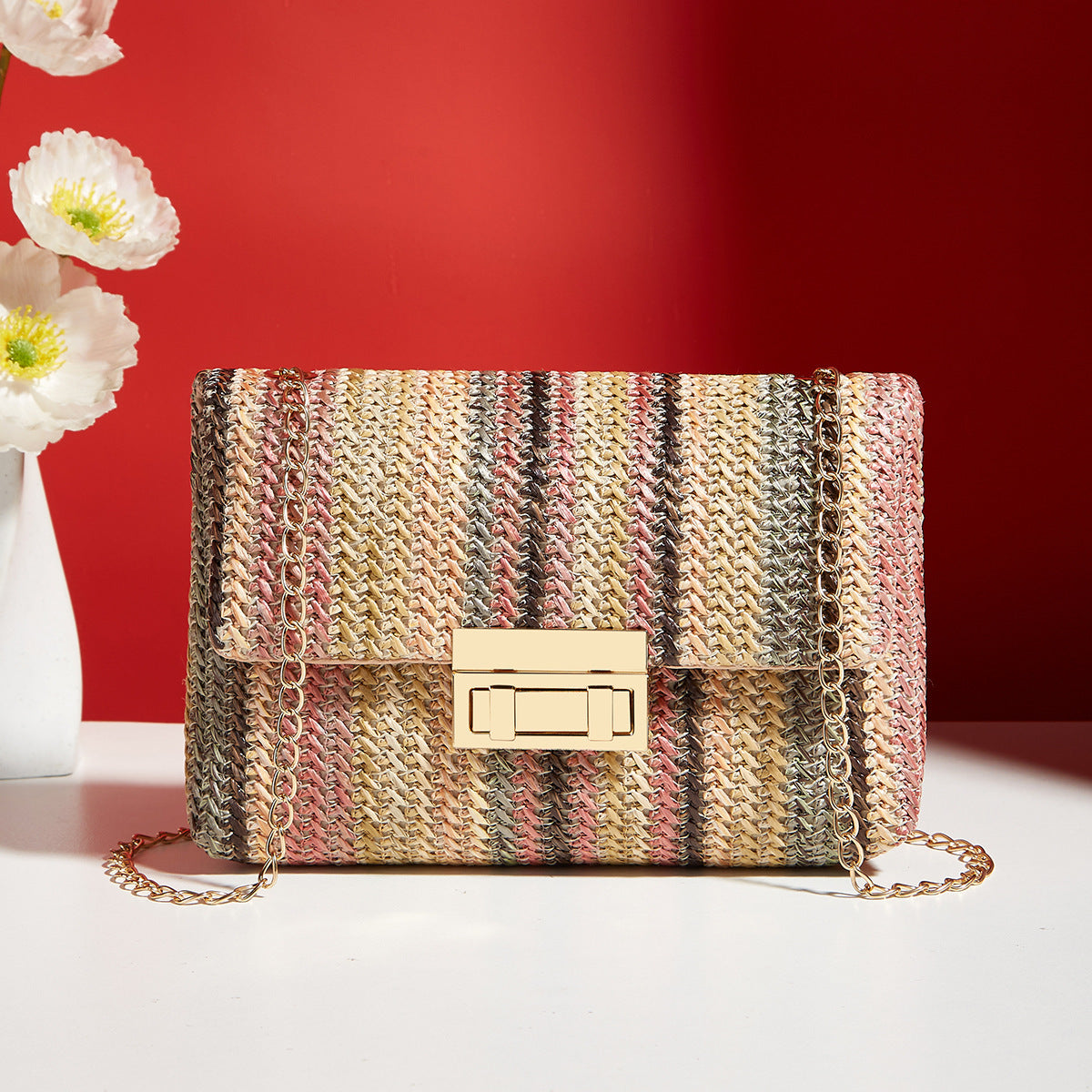 VIVIAN | Rainbow Chic Clutch – Vrolijke Elegantie met Gouden Details