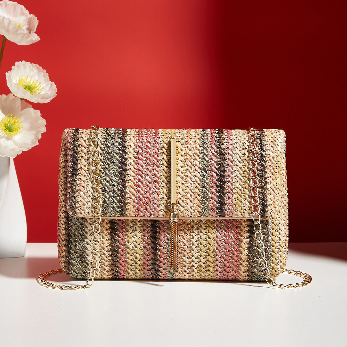 VIVIAN | Rainbow Chic Clutch – Vrolijke Elegantie met Gouden Details