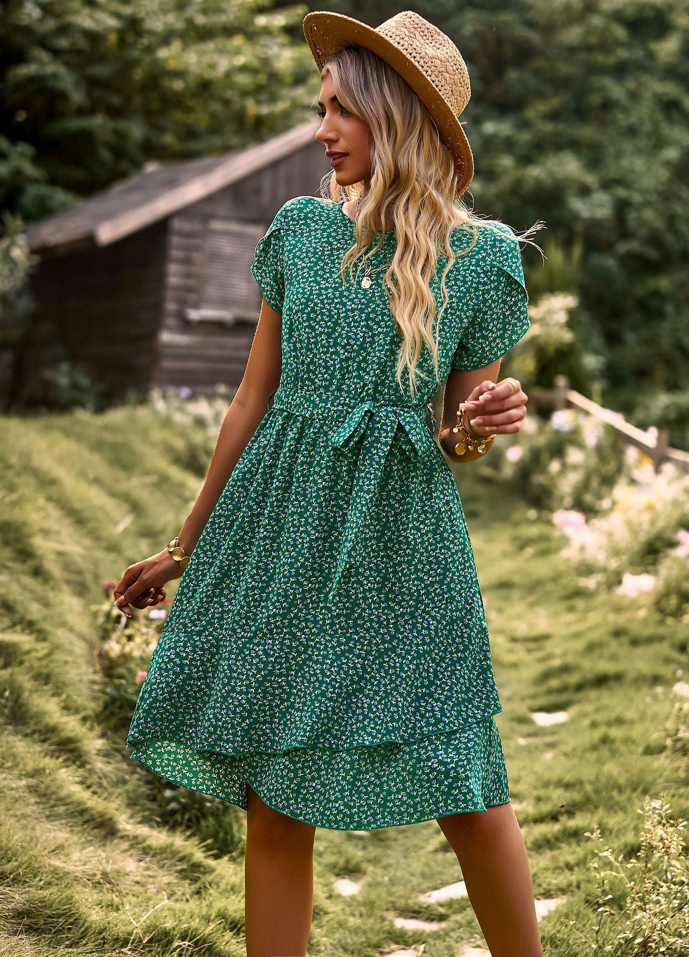 KATRIEN | Zomerjurk met Bloemenprint – Luchtige Eye-Catcher met Taillelint