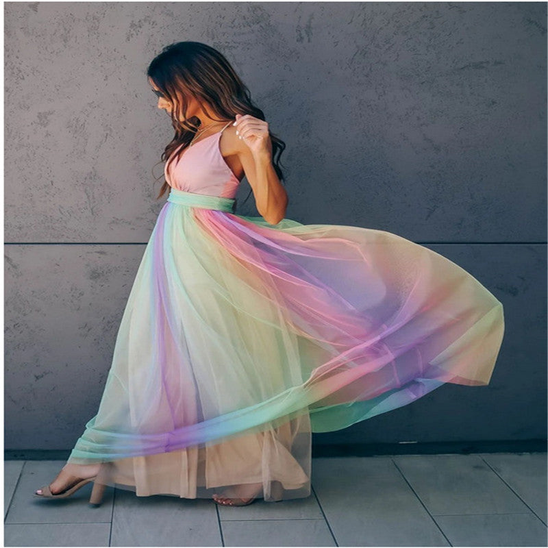 BESS | Regenboog Tule Avondjurk – Speelse Elegantie in Maxi-Lengte