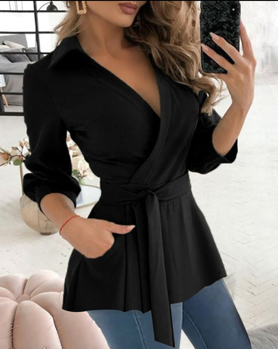BRIGITTE | Wikkelblouse met Ceintuur – Elegant & Flatterend