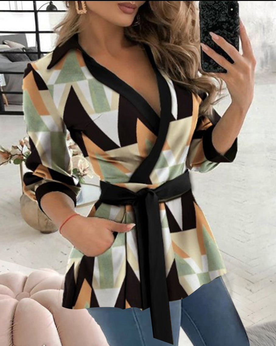 BRIGITTE | Wikkelblouse met Ceintuur – Elegant & Flatterend