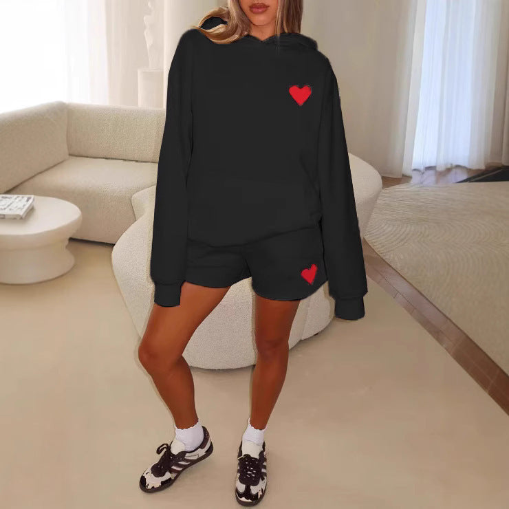 LISETTE | Heart Hoodie Short Set – Comfort met een Liefdevolle Touch
