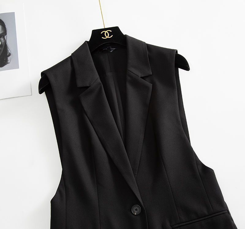 WINNE | Tailored Mouwloze Blazer – Minimal Chic in Zwart & Khaki