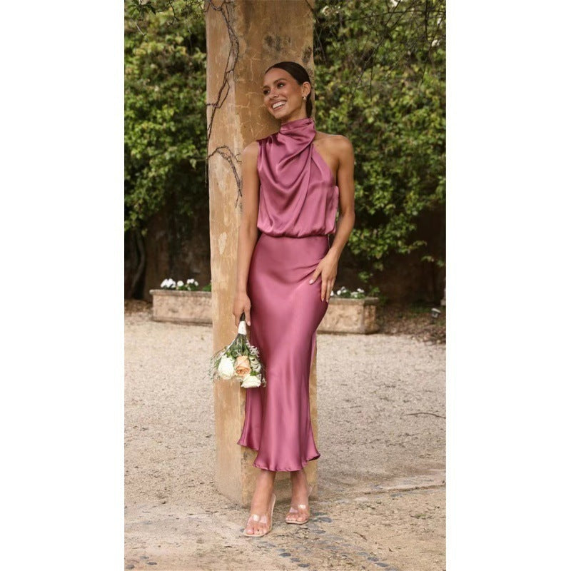 LILIANE | Satijnen Halterjurk – Elegant & Tijdloos met Luxe Glans