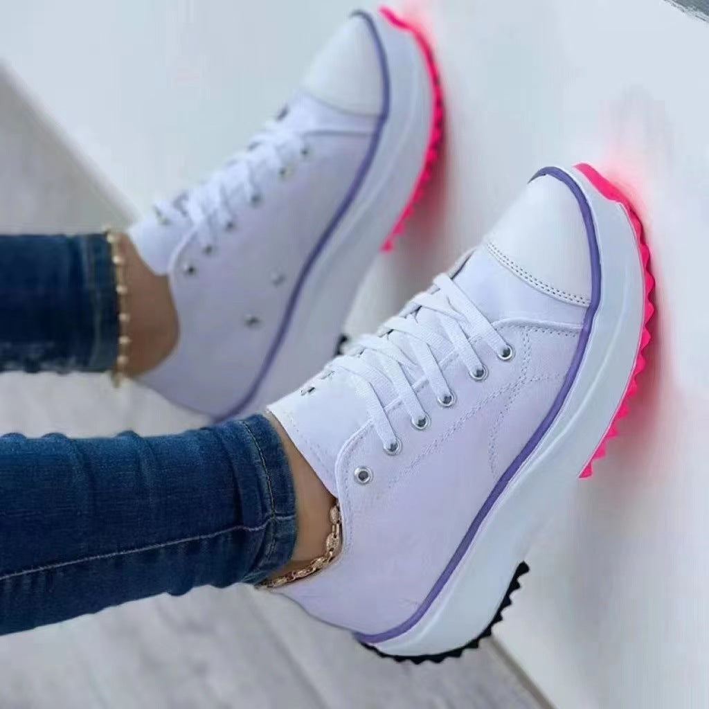 GUUSJE | Platform Sneakers met kleurrijke Zool – Sportief