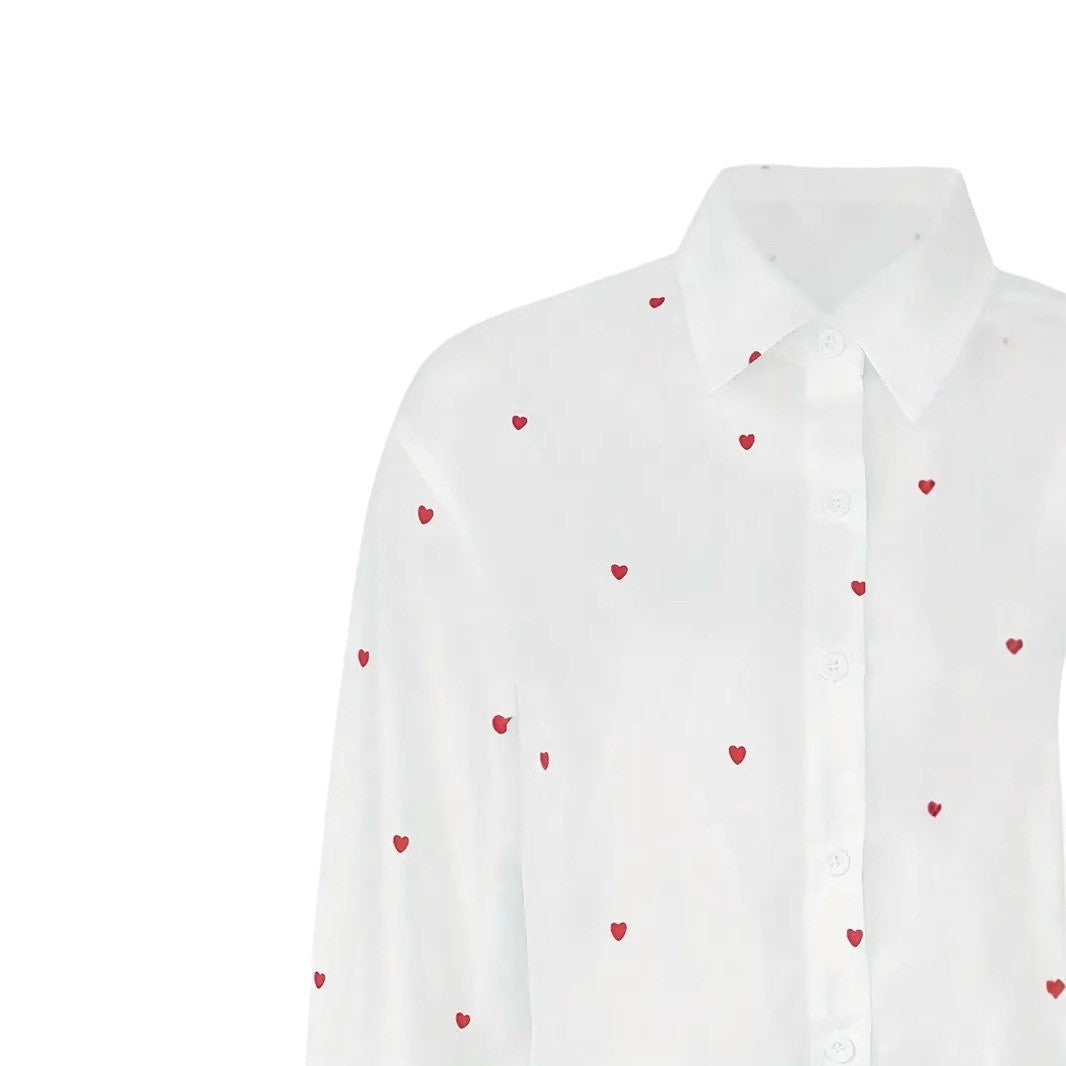 VALENTINA | Witte Blouse met Rode Hartjesprint – Romantische Look voor Elke Dag