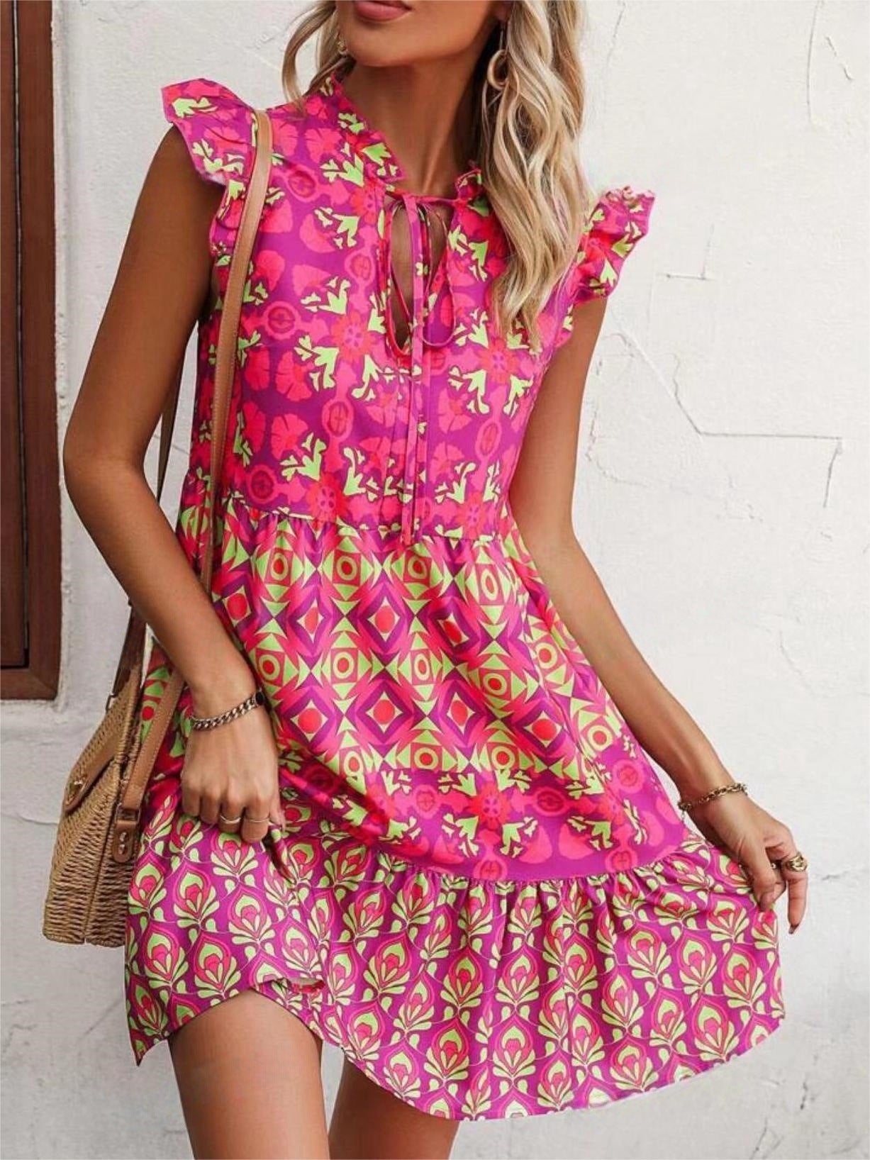 LAURIEN | Fuchsia Boho Zomerjurk – Kleurrijke Printjurk met Ruches
