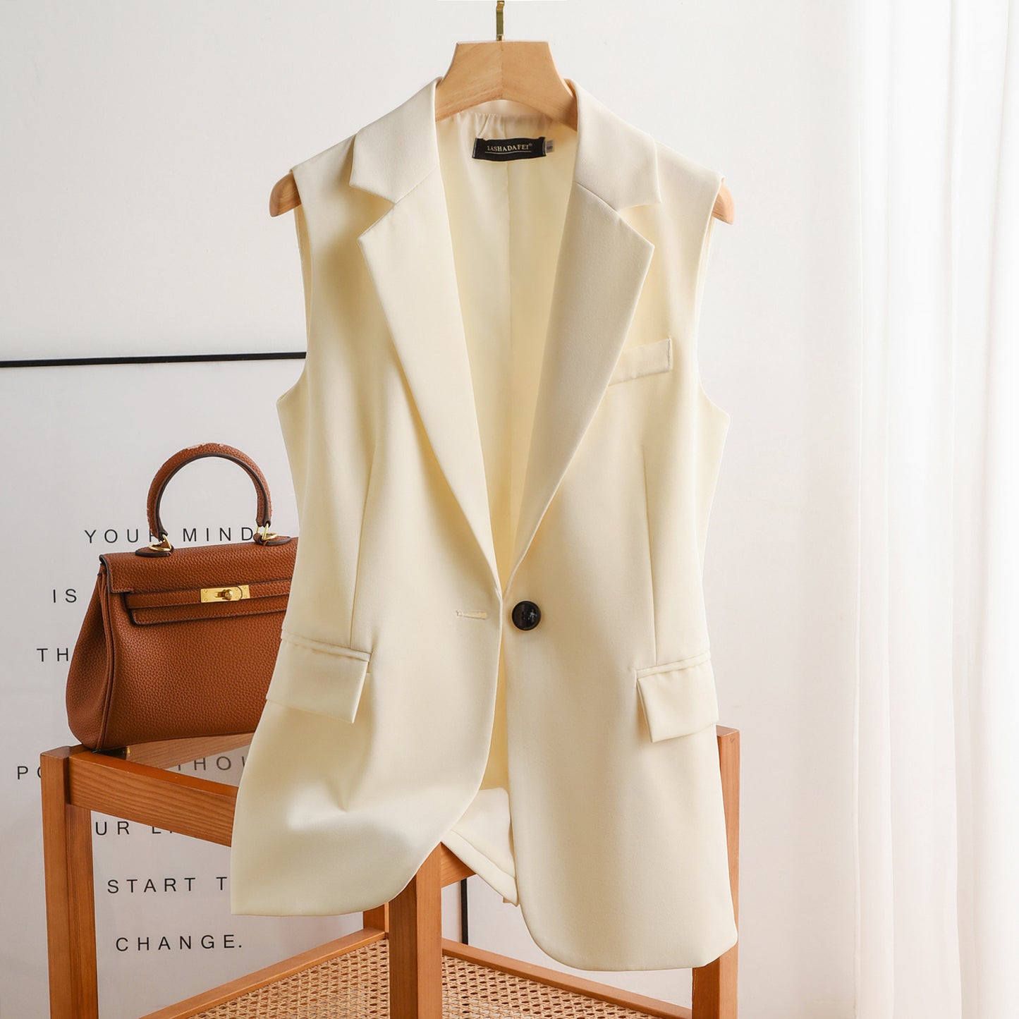 GITTY | Tailored Mouwloze Blazer – Elegante Layering Musthave