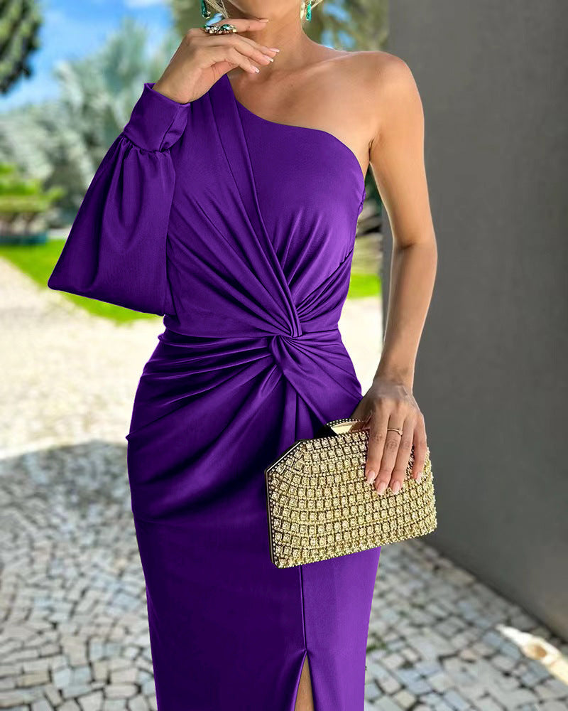CAYLEE | One-Shoulder Gala Jurk – Statement Look met Cut-out Mouw
