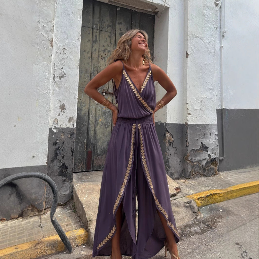 ZARAH | Bohemian Jumpsuit Dames met Goudgeborduurde Details en Split – Paarse Zomeroutfit