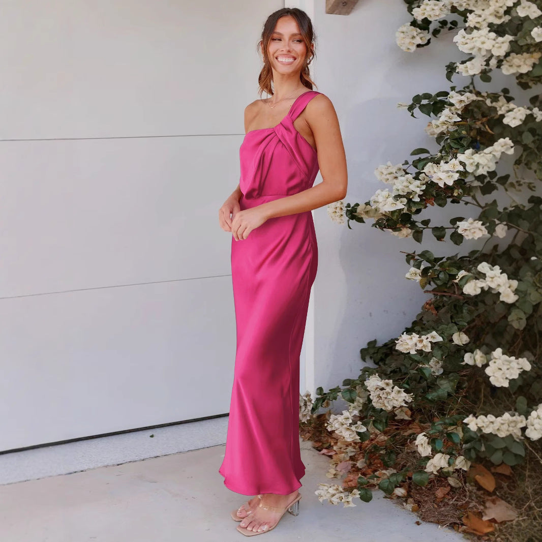 BIRGITTE | Satijnen One-Shoulder Jurk – Elegante Partylook