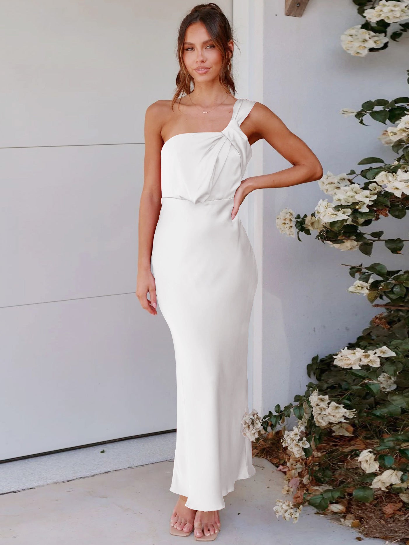 BIRGITTE | Satijnen One-Shoulder Jurk – Elegante Partylook