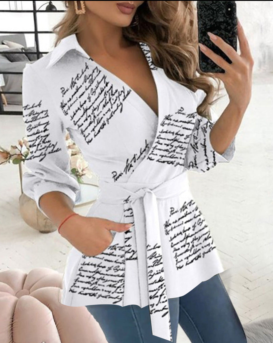 BRIGITTE | Wikkelblouse met Ceintuur – Elegant & Flatterend