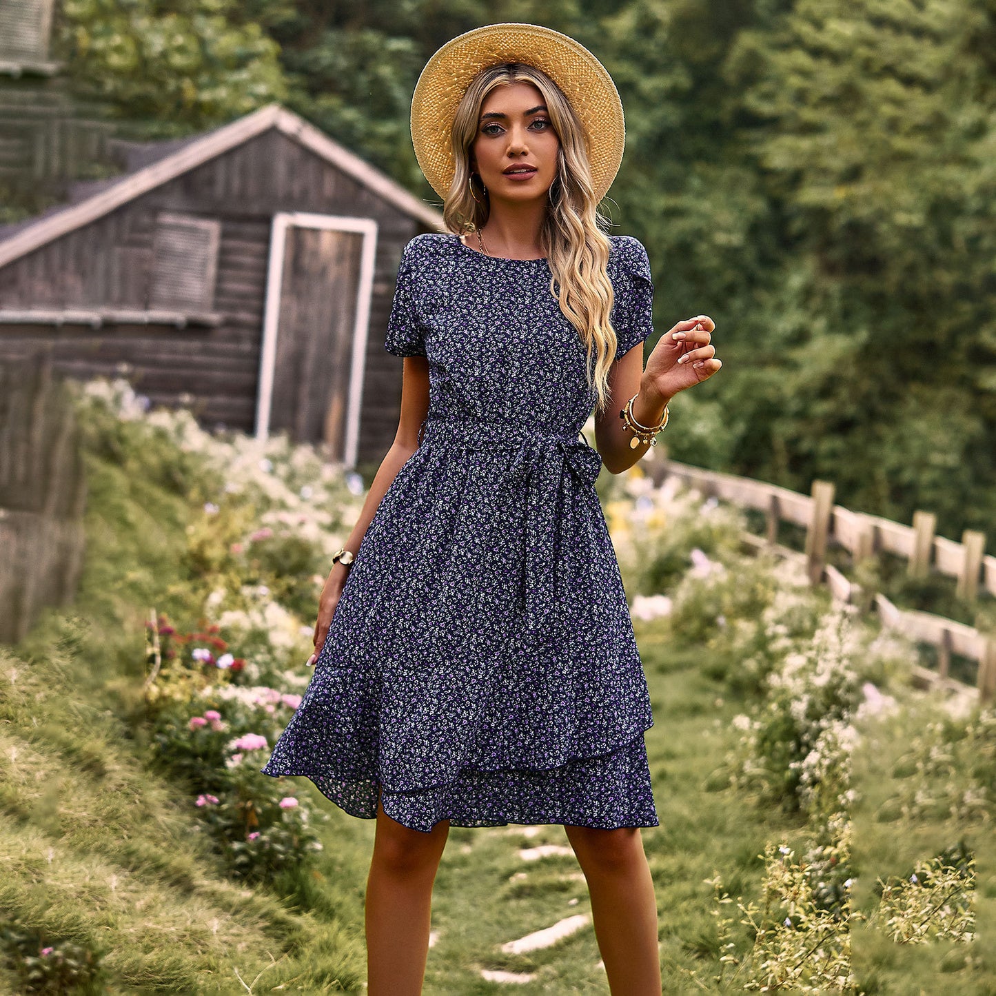 KATRIEN | Zomerjurk met Bloemenprint – Luchtige Eye-Catcher met Taillelint