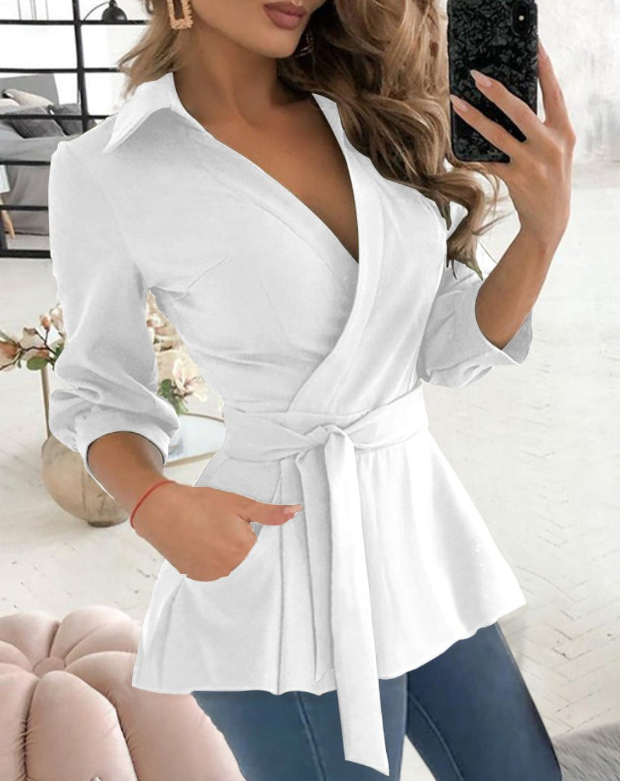BRIGITTE | Wikkelblouse met Ceintuur – Elegant & Flatterend