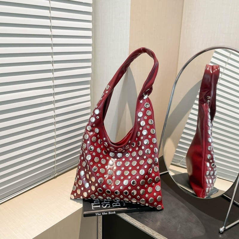 BIRGIT | Schoudertas met Studs – Stoere Leren Look Tas voor Dames