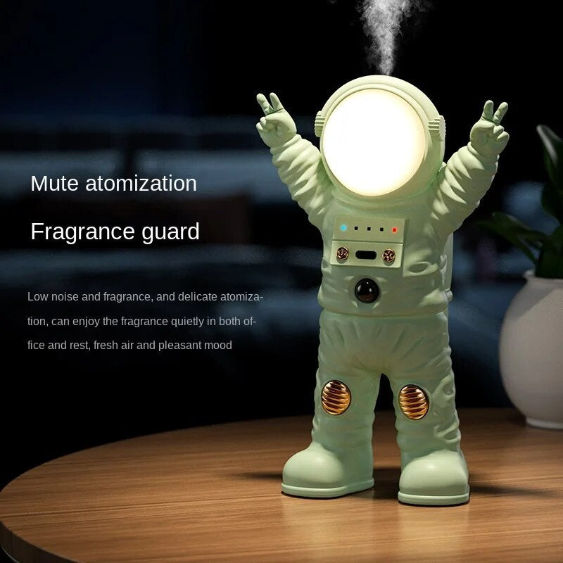ANDRÉ | Astronaut Aroma Diffuser – Ruimtevaartstijl met Rustgevende Geurverspreiding