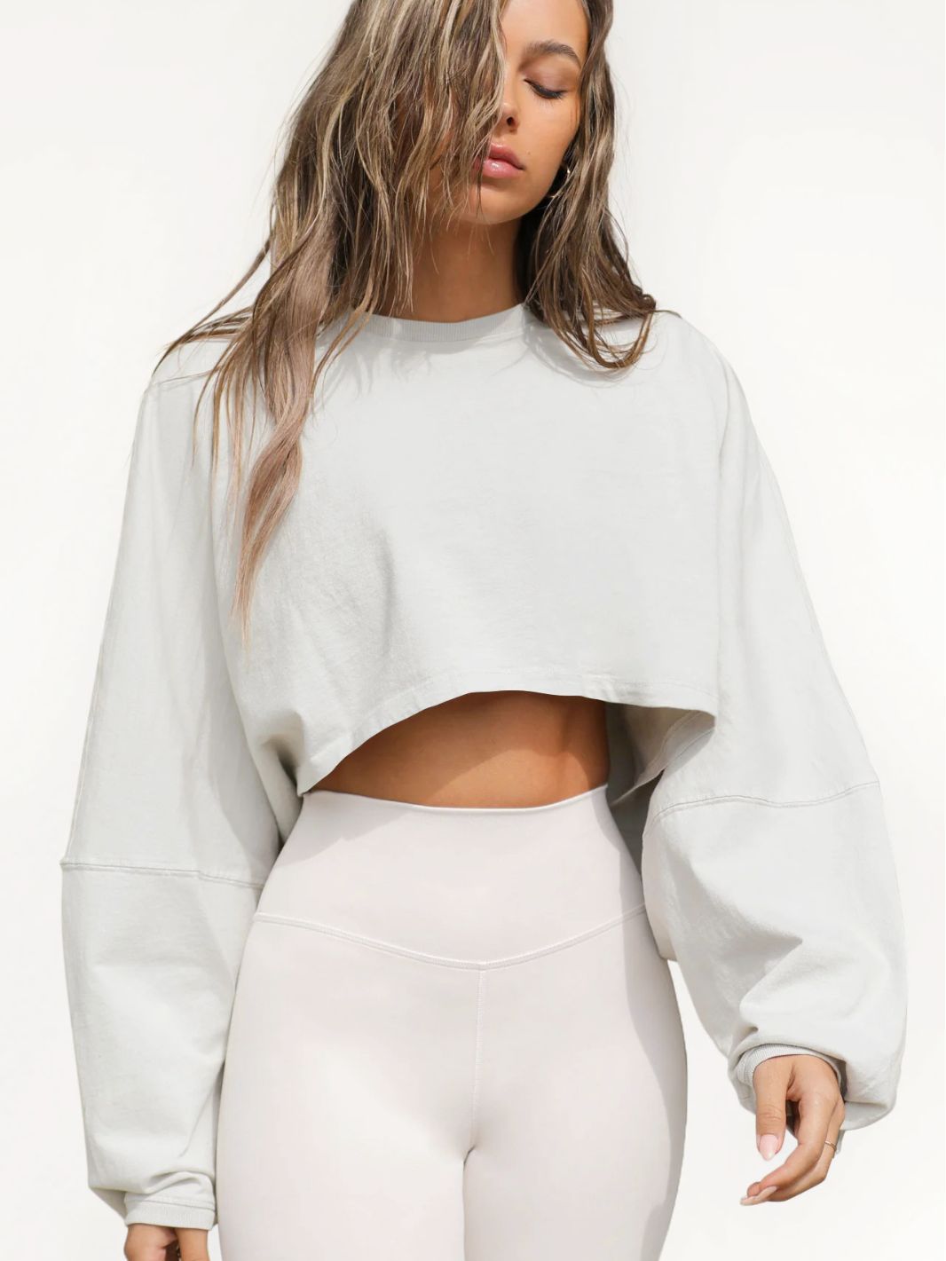 DYANA | Cropped Lounge Sweater – Oversized Trui met Raw Edge
