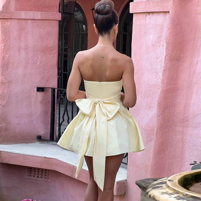 TINA | Strapless Cocktailjurk Dames – Korte Jurk Met Strikdetail en Uitlopende Rok