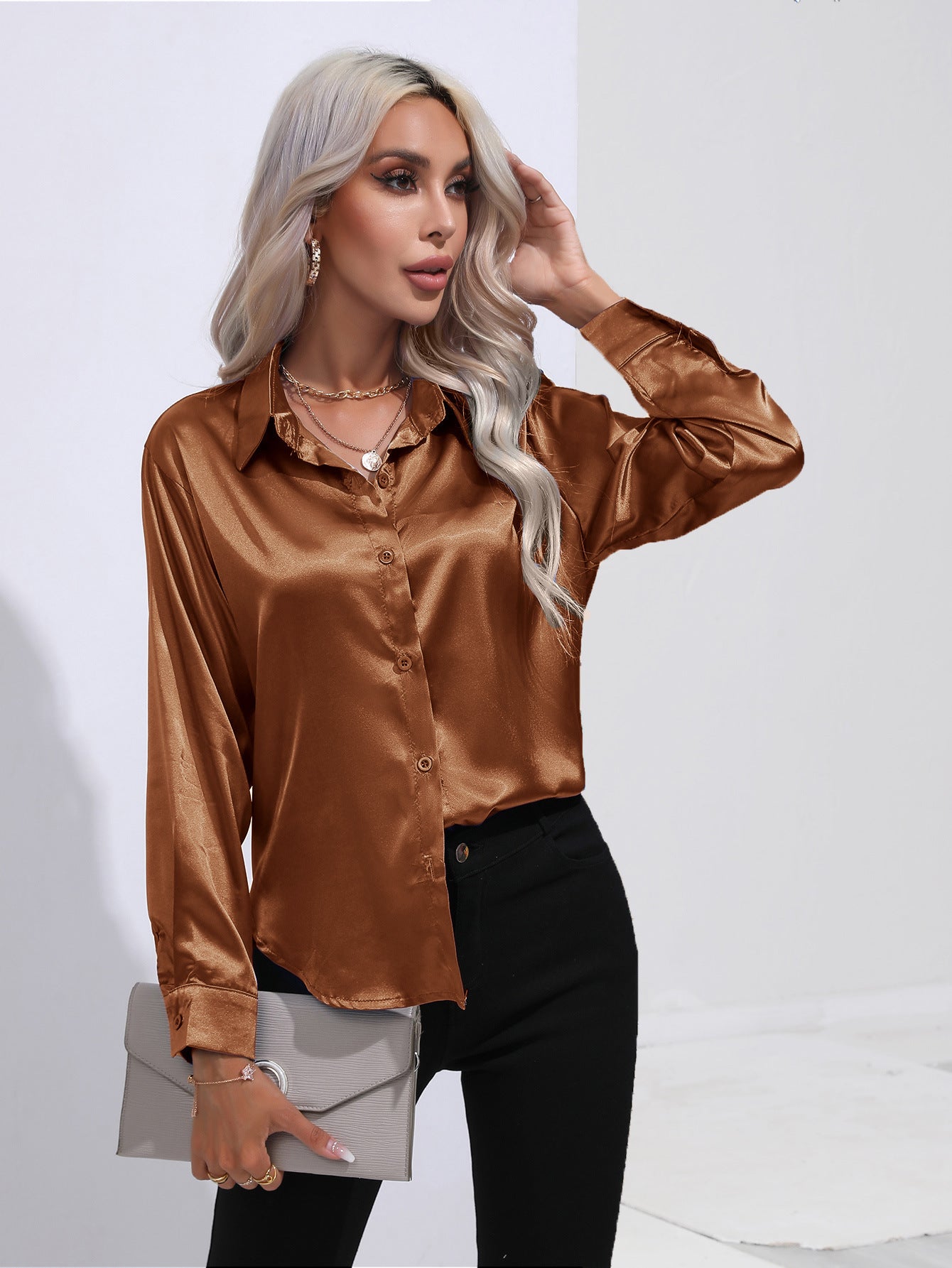 SYLVIA | Zijdezachte Satijnen Blouse – Tijdloos Chic met een Luxe Glans