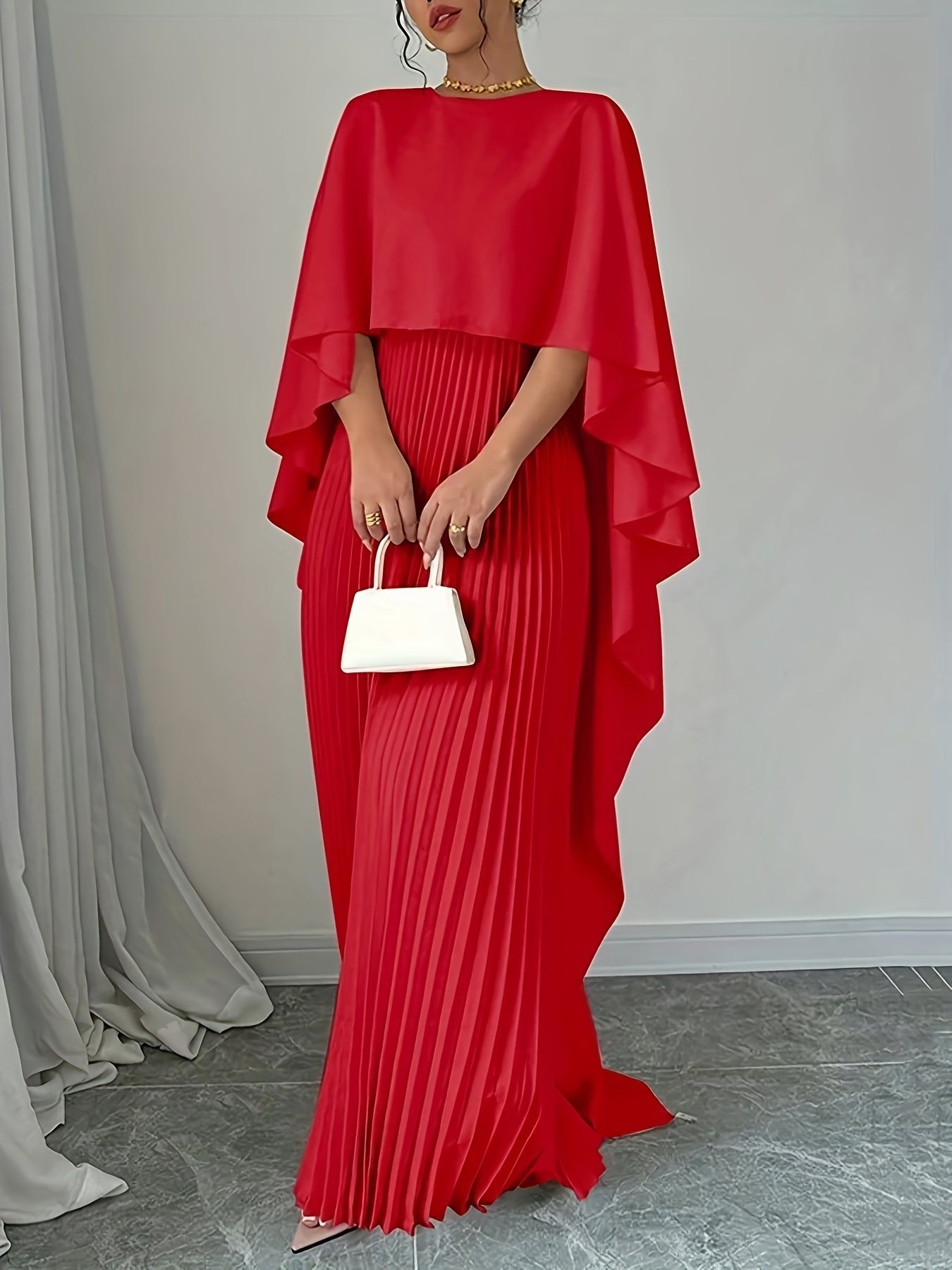 LIZ | Plissé Jurk met Cape – Elegante Maxi Jurk voor Bruiloften en Galafeesten