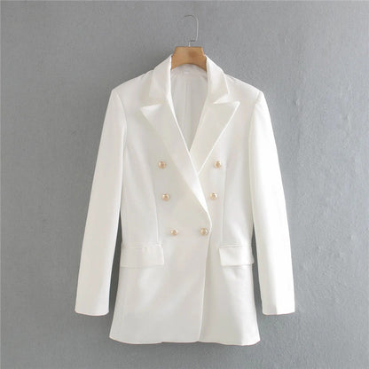 LESLY | Power Suit Set – Luxe Blazer & Short in Crèmekleur