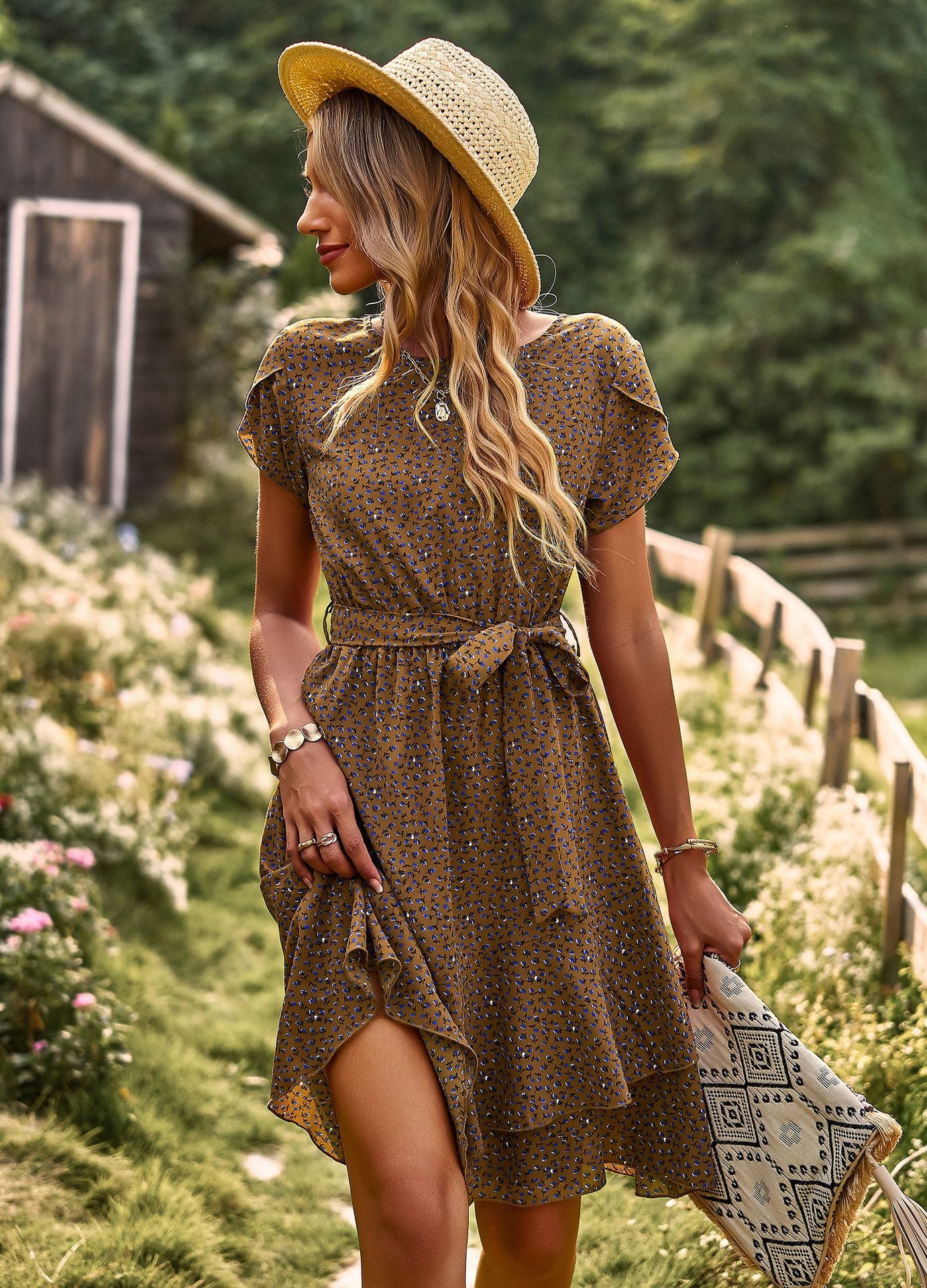 KATRIEN | Zomerjurk met Bloemenprint – Luchtige Eye-Catcher met Taillelint