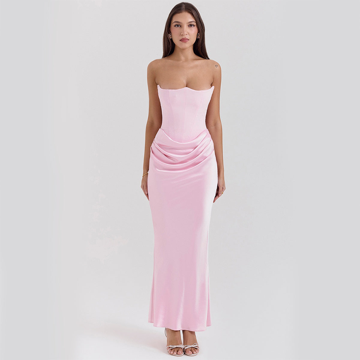 DIANA | Satijnen Strapless Avondjurk in Lichtroze – Corset Top & Drapé Details
