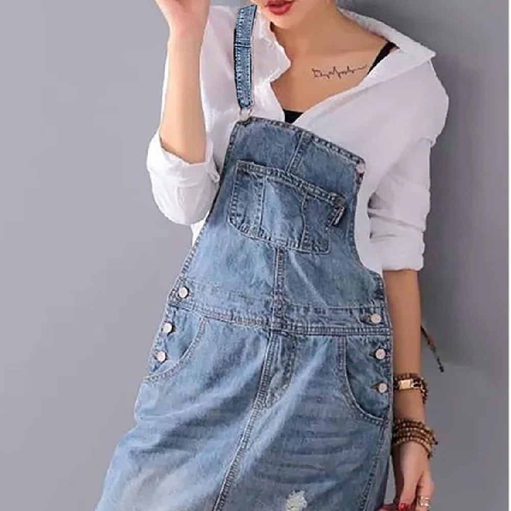 COCO | Denim Tuinjurk met Slijtagedetails – Casual & Stoer