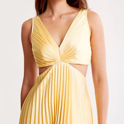 INESS | Plissé Cut-Out Jurk – Elegante Zomerlook met Open Rug