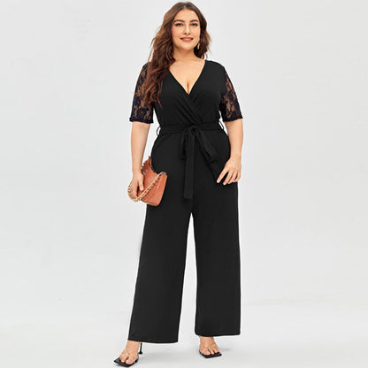 CLOE | Zwarte Jumpsuit met Kantmouwen – Elegante Plus Size Pasvorm