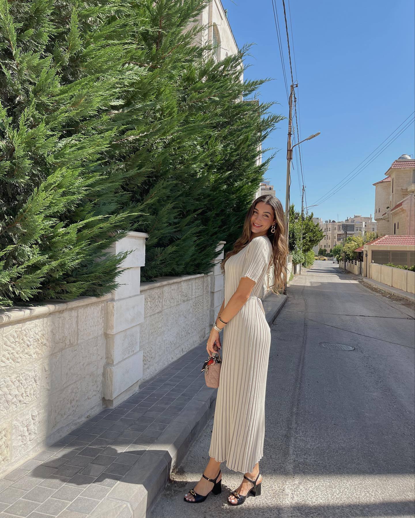 MAÏA | Rib Plissé Jurk Dames met Korte Mouwen – Tijdloze Midi Jurk Elegant & Comfortabel