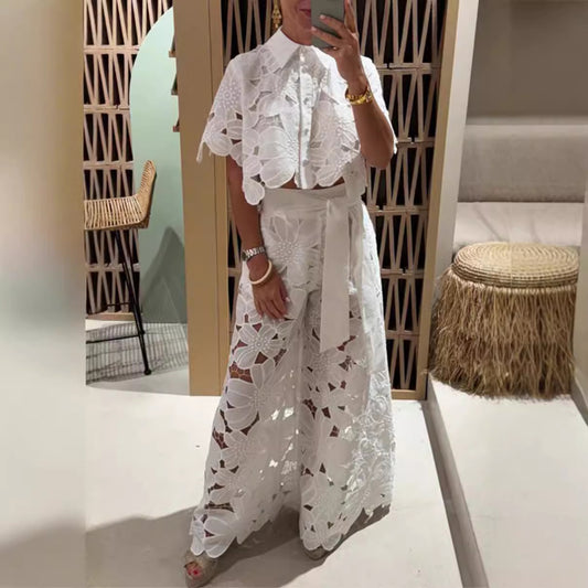 FIORA | Boho Broderie Kanten Set – Luxe Zomerlook met Statement Bloemen