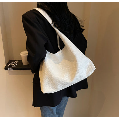 ARYA | Gevlochten Schoudertas – Minimalistische Handtas met Luxe Look