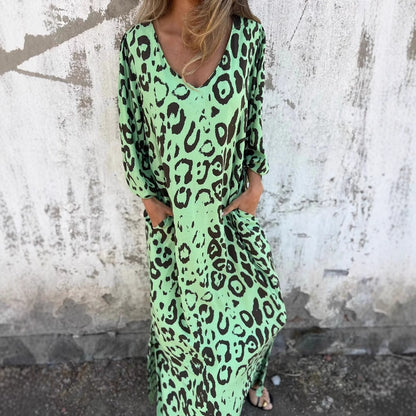 KARINE | Lange Panterprint Jurk – Statement & Comfort in Eén