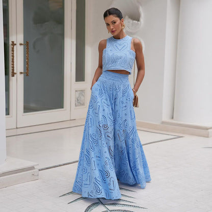 SYLVANA | Maxi Jurk met Broderie – Mouwloze Zomerse Jurk met Opengewerkte Details