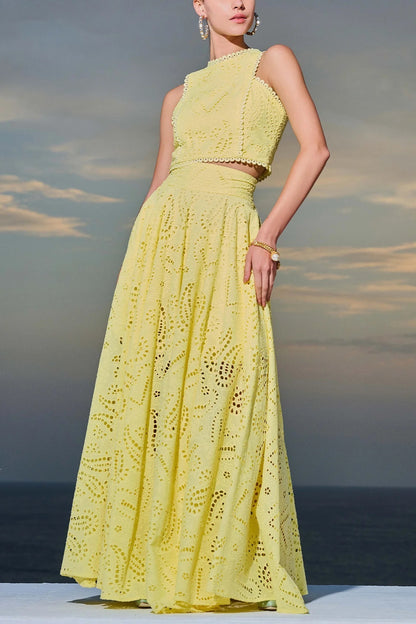 SYLVANA | Maxi Jurk met Broderie – Mouwloze Zomerse Jurk met Opengewerkte Details