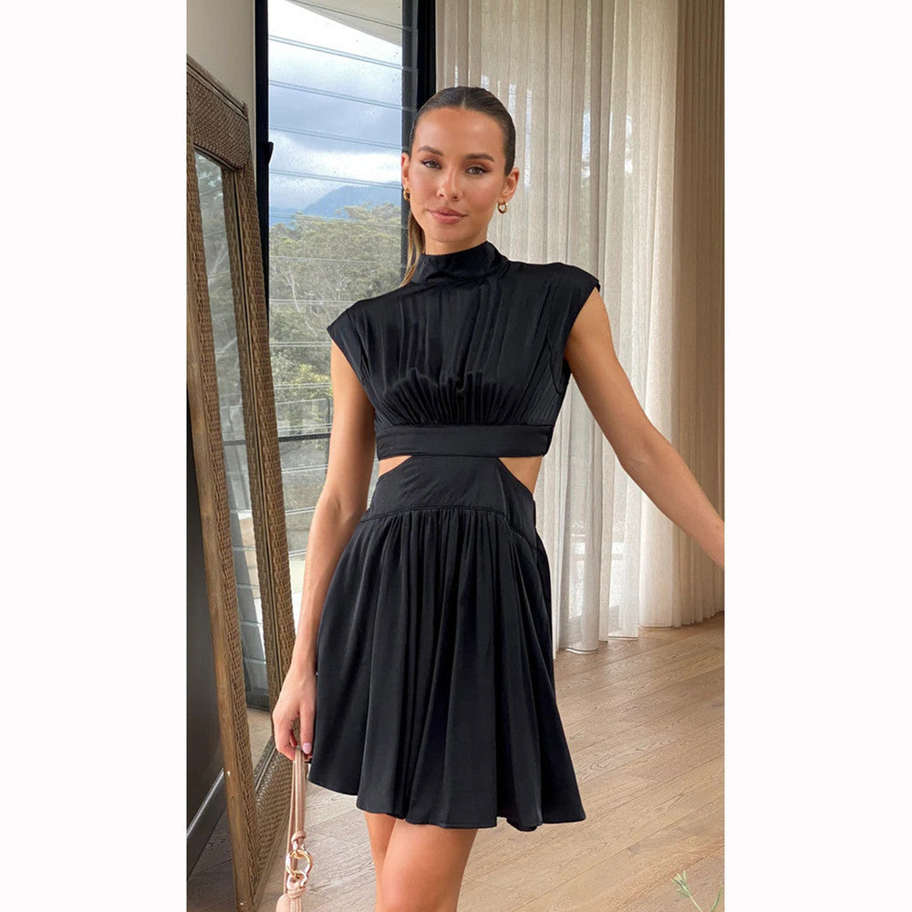 ERIKA | Cut-Out Mini Jurk – Stijlvol met een Speels Detail