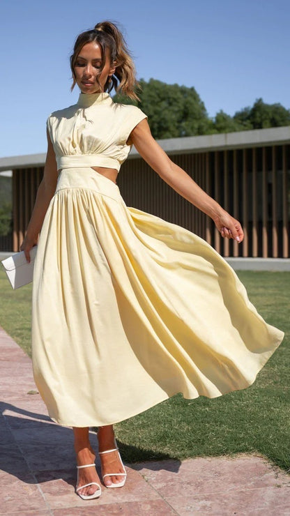 ELITA | Cut-Out Midi Jurk – Elegantie met een Moderne Twist