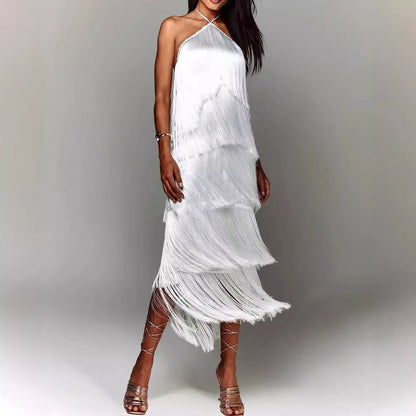 RIHANNA | Luxury Fringe Halterjurk – Glamorous Statement Piece