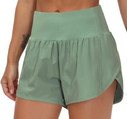 CLARA | Sport Shorts met Vrouwelijke Ruffle en Achterrits   – Ademend, Comfortabel en Trendy