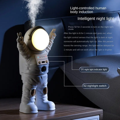 ANDRÉ | Astronaut Aroma Diffuser – Ruimtevaartstijl met Rustgevende Geurverspreiding