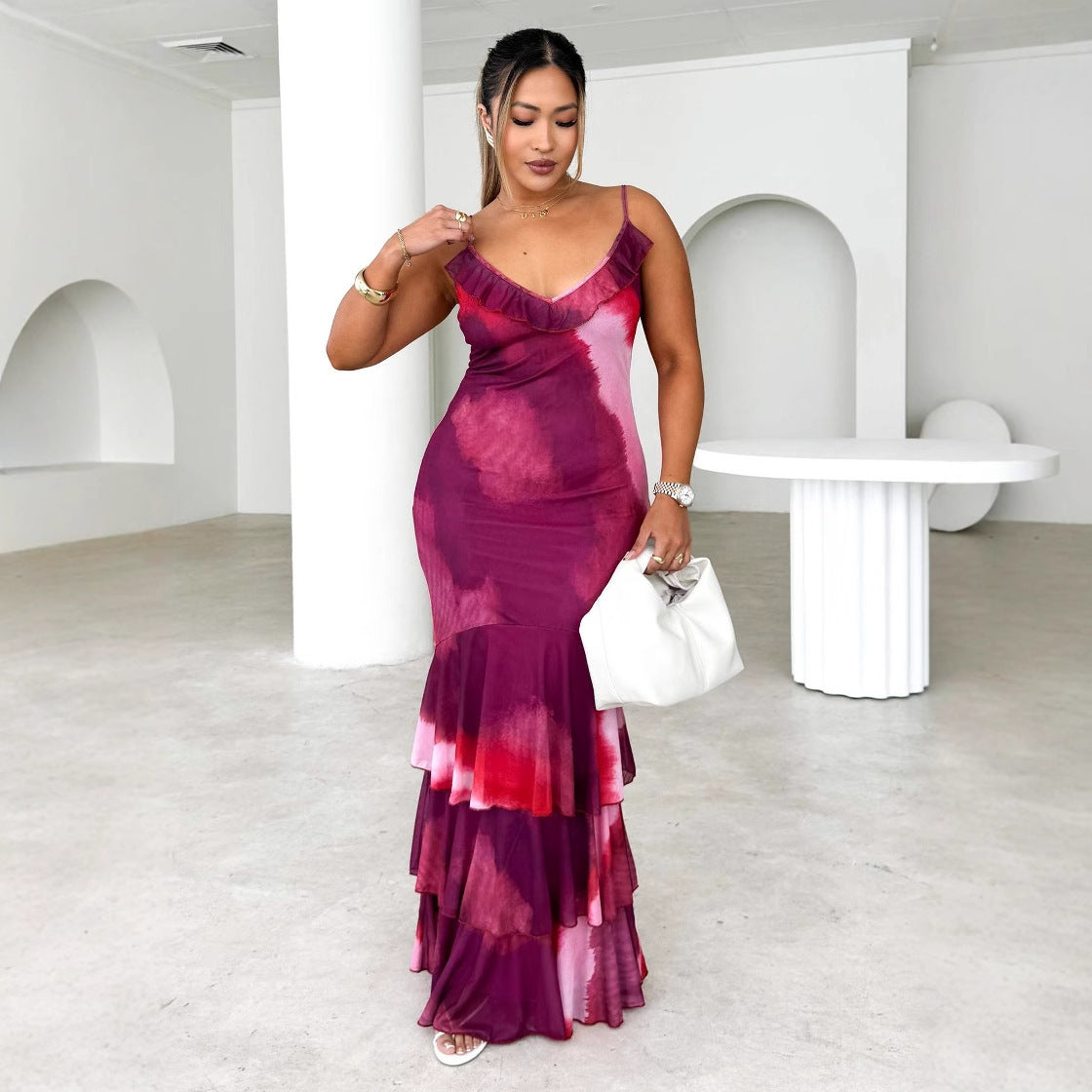 AYA | Maxi Jurk met Print – Mouwloze Zomerse Jurk met Volants en Aansluitende Pasvorm